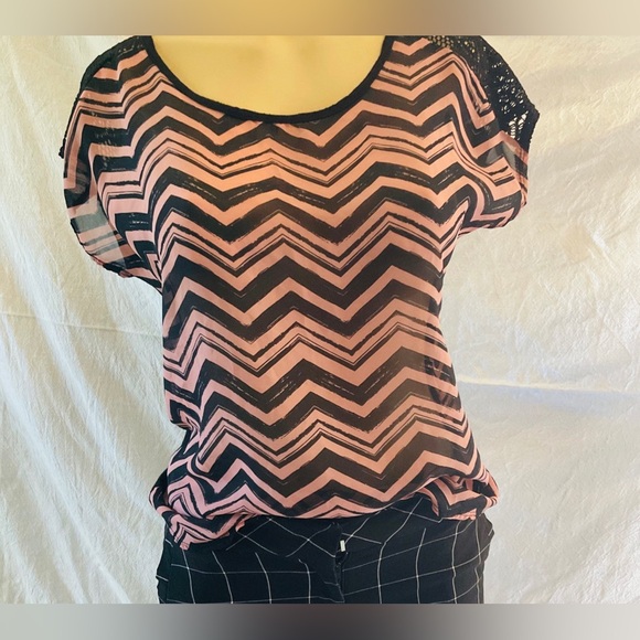 Claudia Richard - Picture 6 of 7